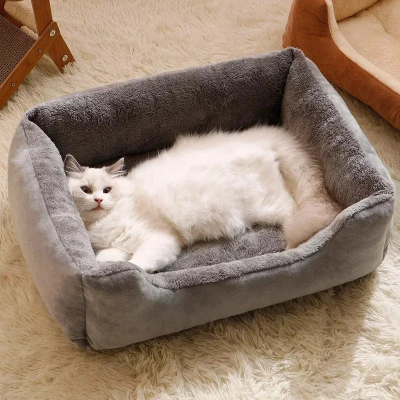 Plüschbett für Katzen & kleine Hunde – weicher Rückzugsort zum Schlafen